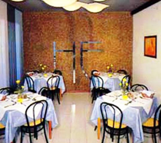 Hotel Elde Riccione Extérieur photo